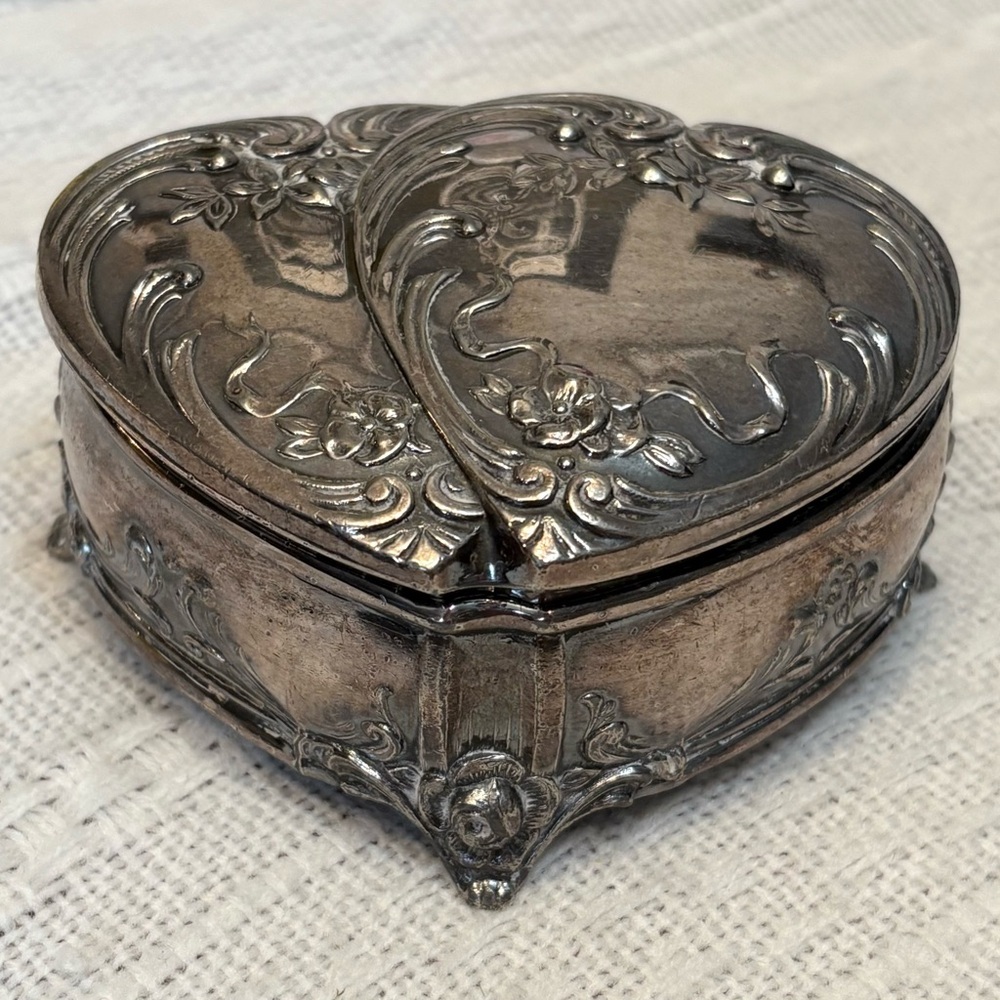 Double Heart Silver Plated Jewelry Trinket Box